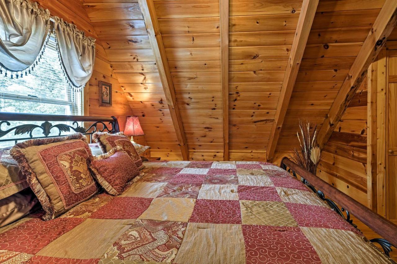 セバービル Pigeon Forge Cabin With Hot Tub, Grill And Pool Table!ヴィラ エクステリア 写真